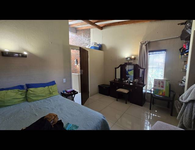 2 BEDROOM SECTIONAL TITLE FOR SALE IN THE HILL